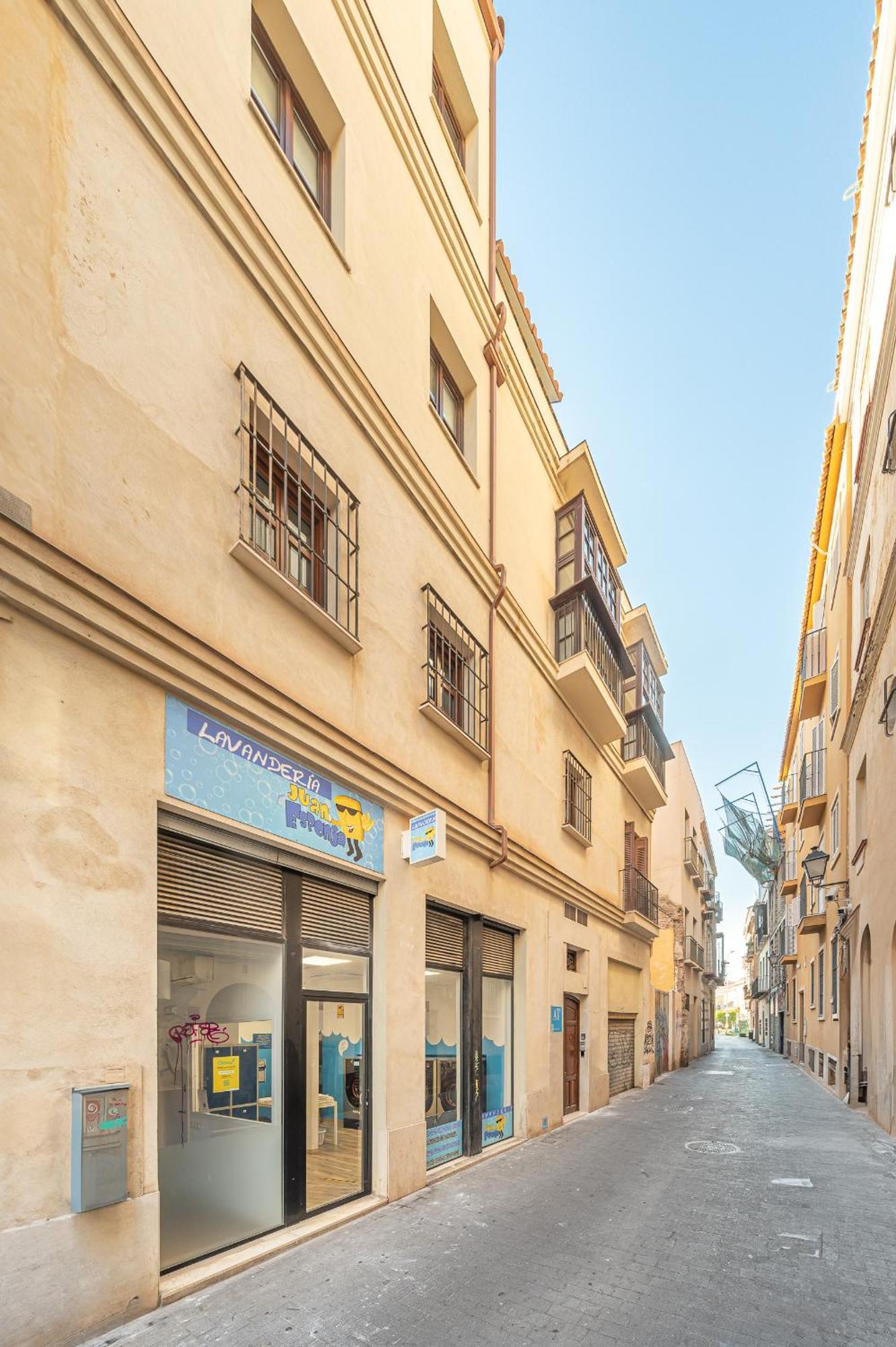 Dona Elvira Carreteria Apartment Malaga Luaran gambar
