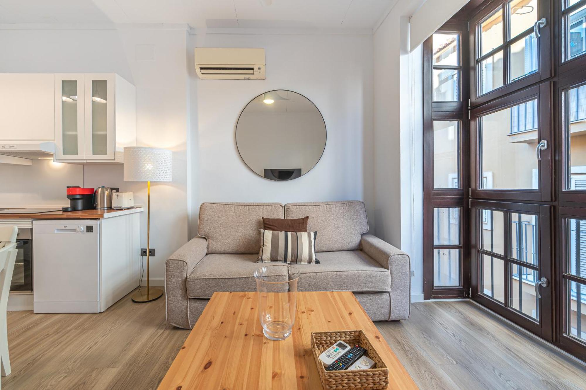 Dona Elvira Carreteria Apartment Malaga Luaran gambar