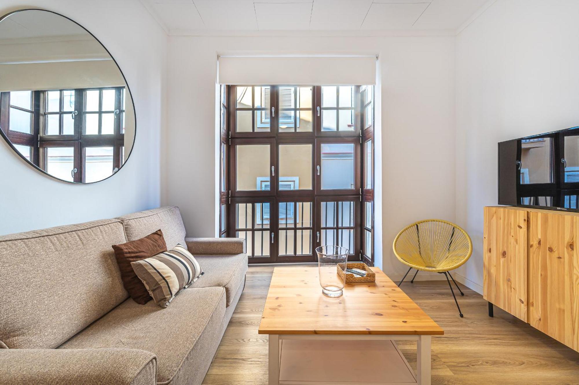 Dona Elvira Carreteria Apartment Malaga Luaran gambar