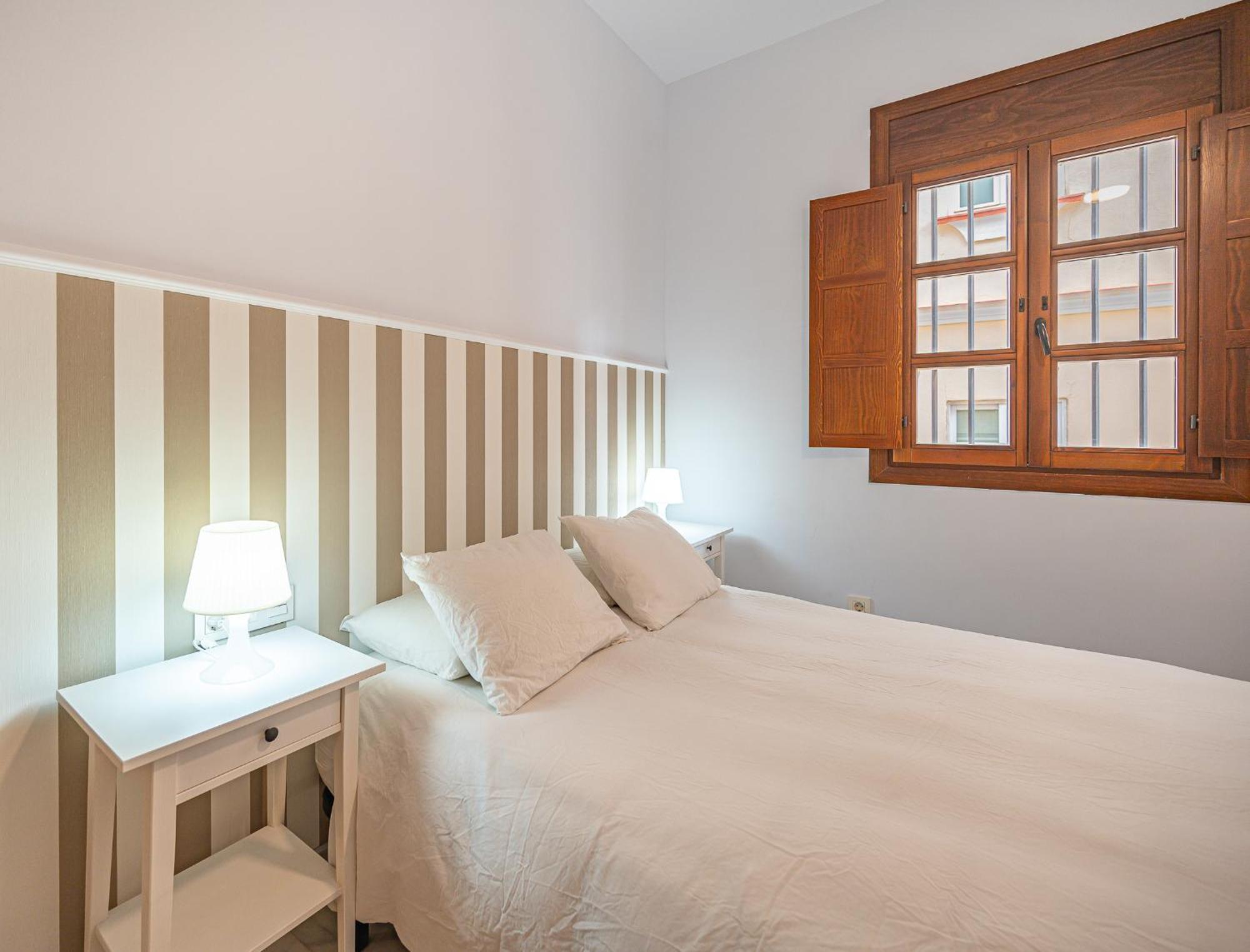 Dona Elvira Carreteria Apartment Malaga Luaran gambar