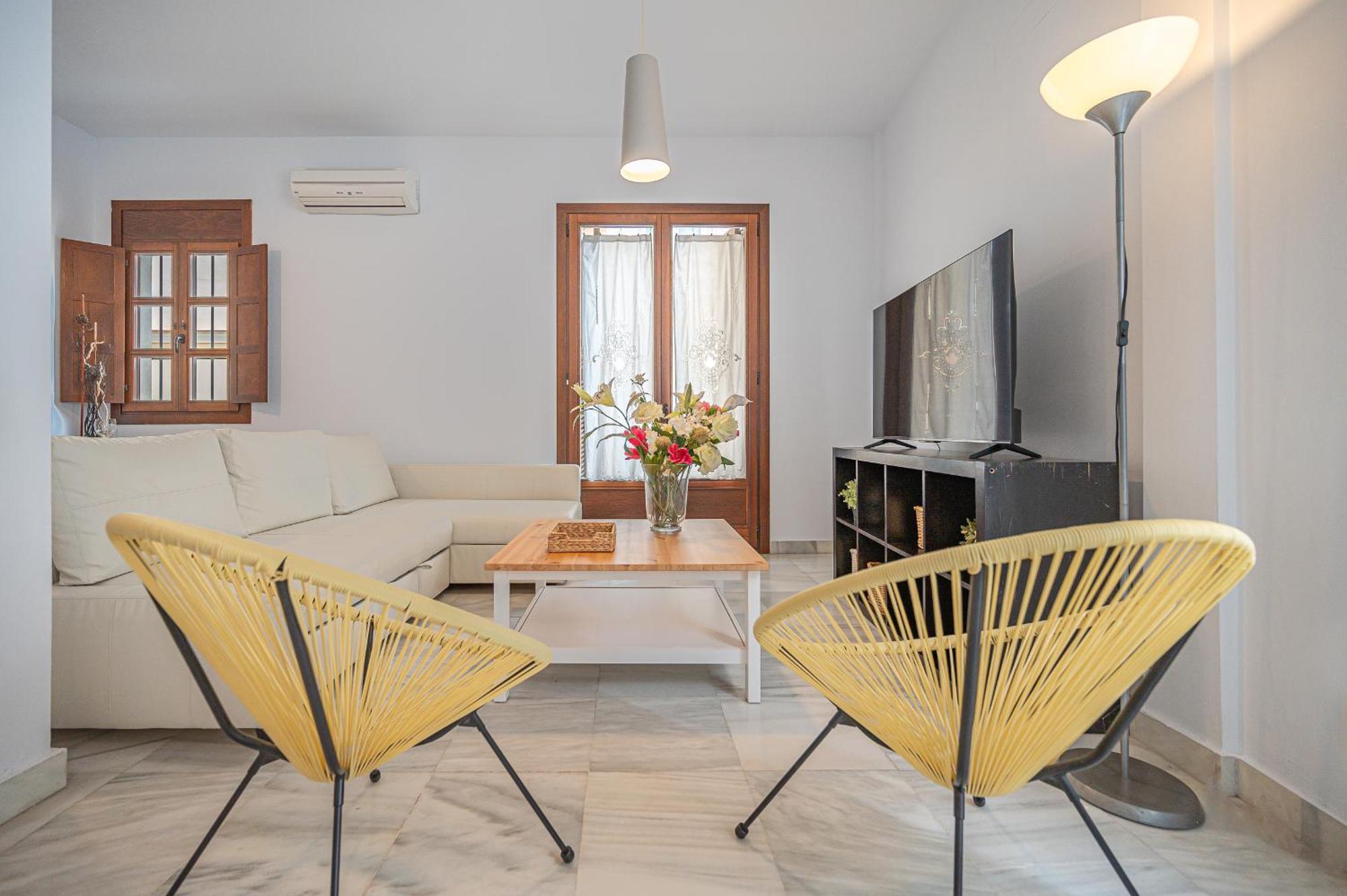 Dona Elvira Carreteria Apartment Malaga Luaran gambar