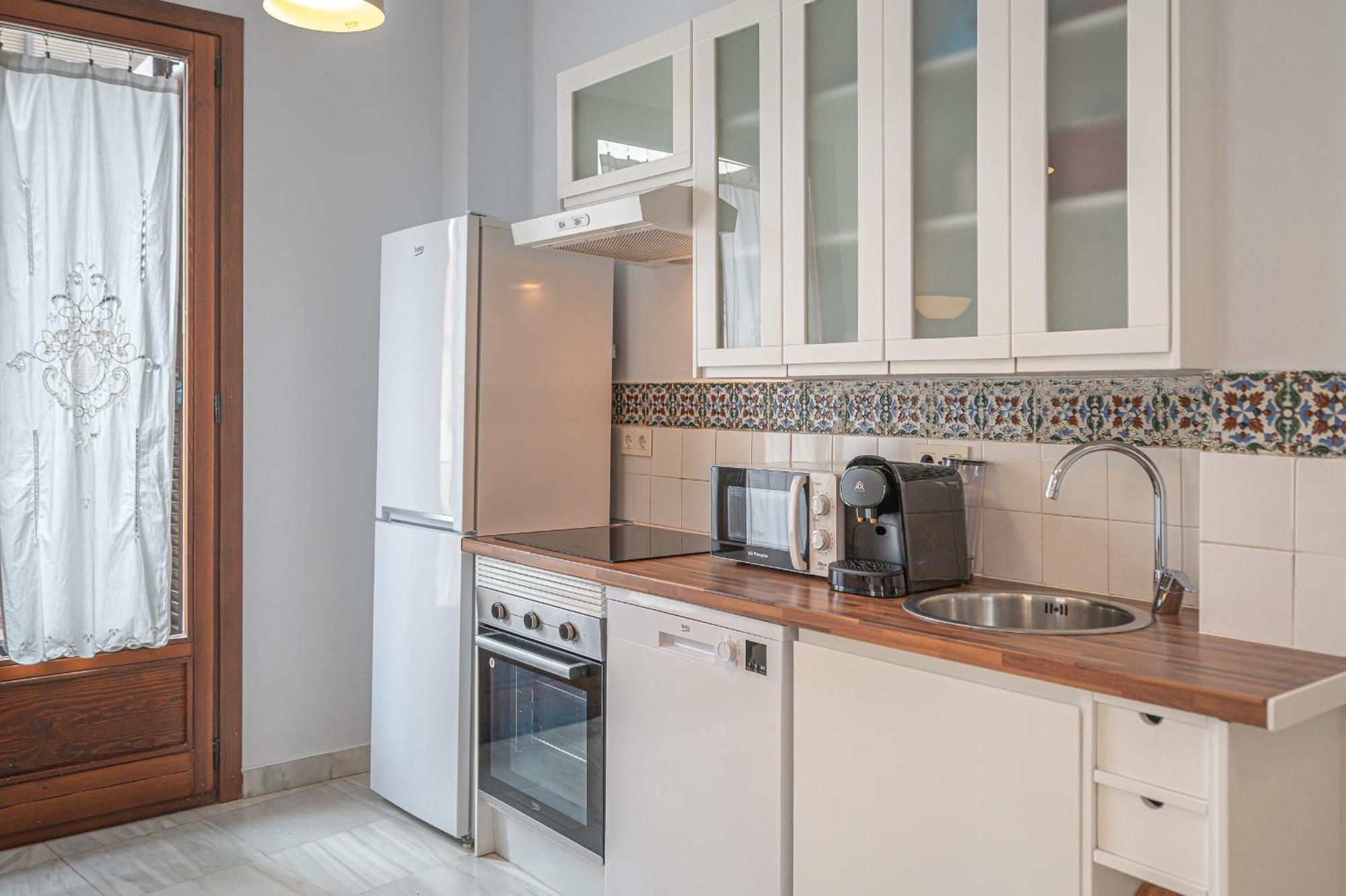 Dona Elvira Carreteria Apartment Malaga Luaran gambar