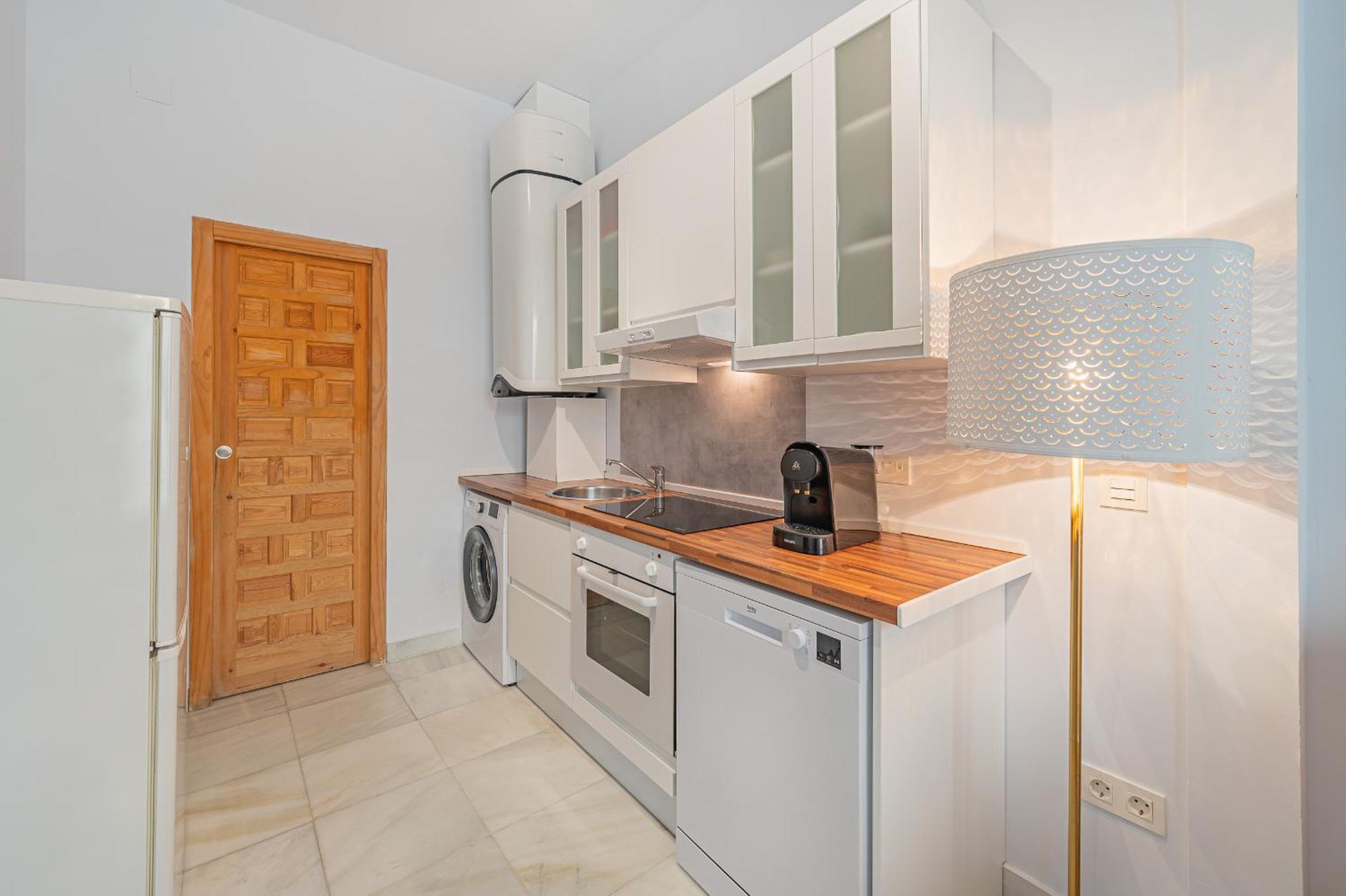 Dona Elvira Carreteria Apartment Malaga Luaran gambar