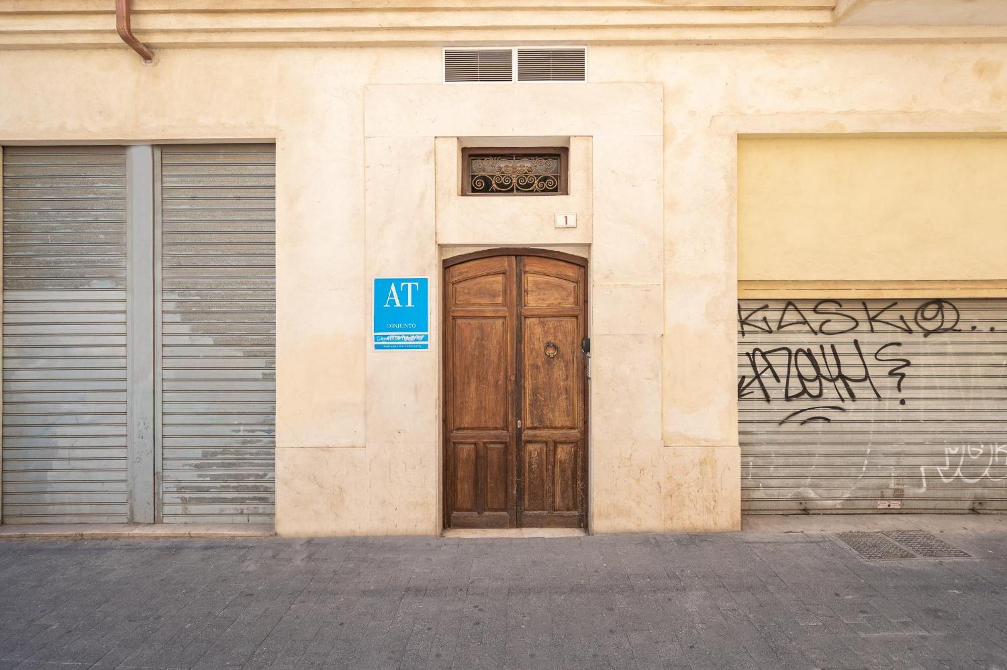 Dona Elvira Carreteria Apartment Malaga Bilik gambar